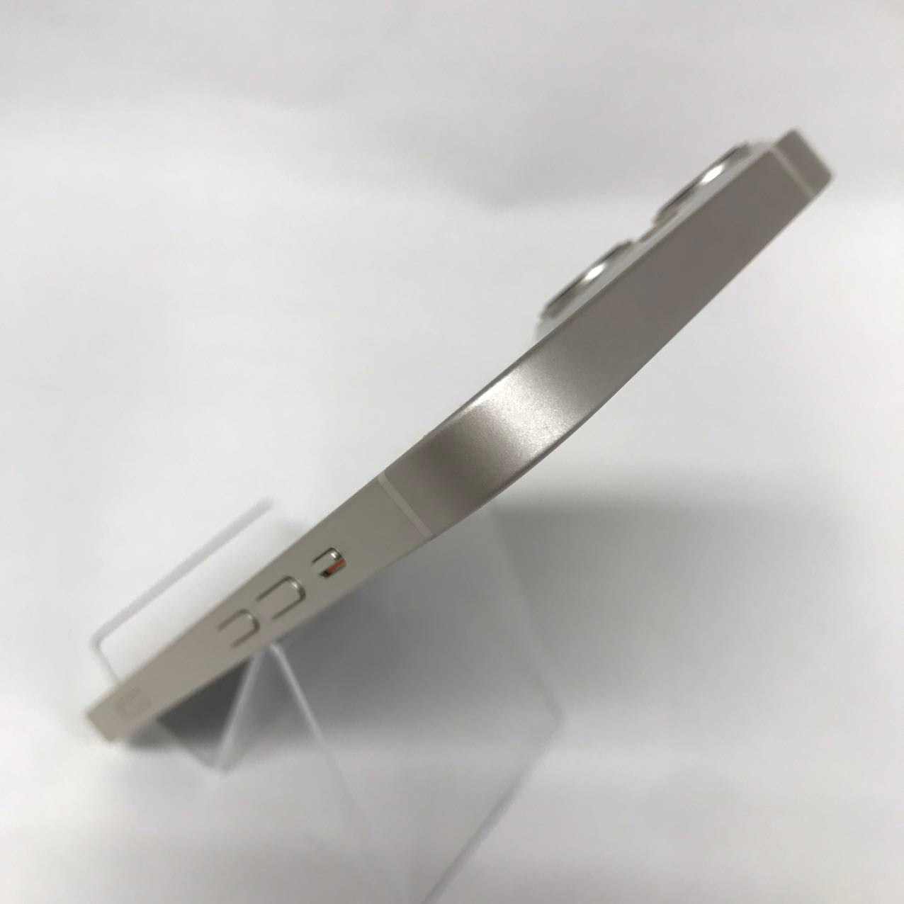 Used A-rank iPhone 13 128GB Starlight Battery maximum capacity 88% SIM unlocked SIM-free MLND3J/A A2631