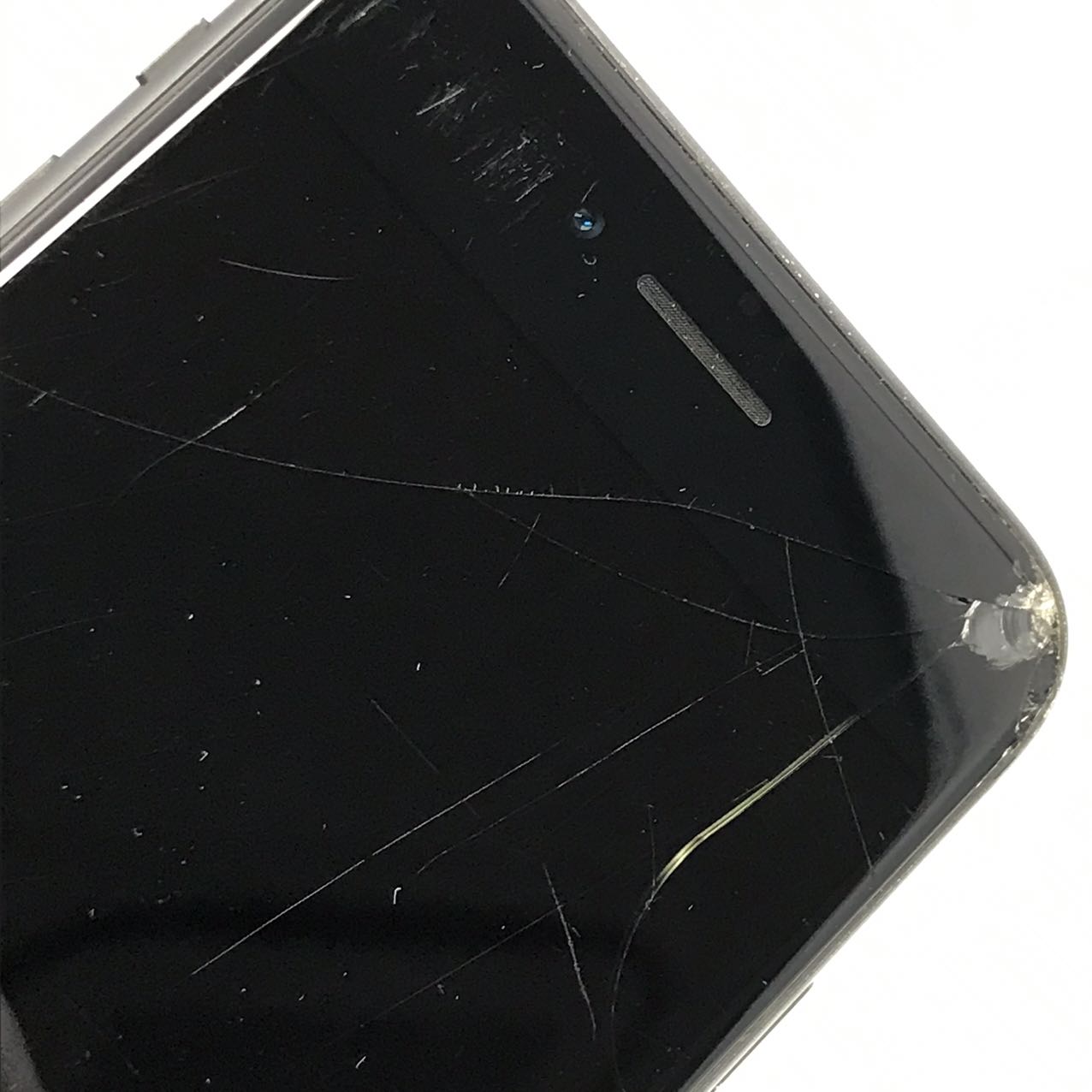二手 J 级 iPhone 8 128GB 深空灰色 电池最大容量 88% SIM 卡解锁 无 SIM 卡