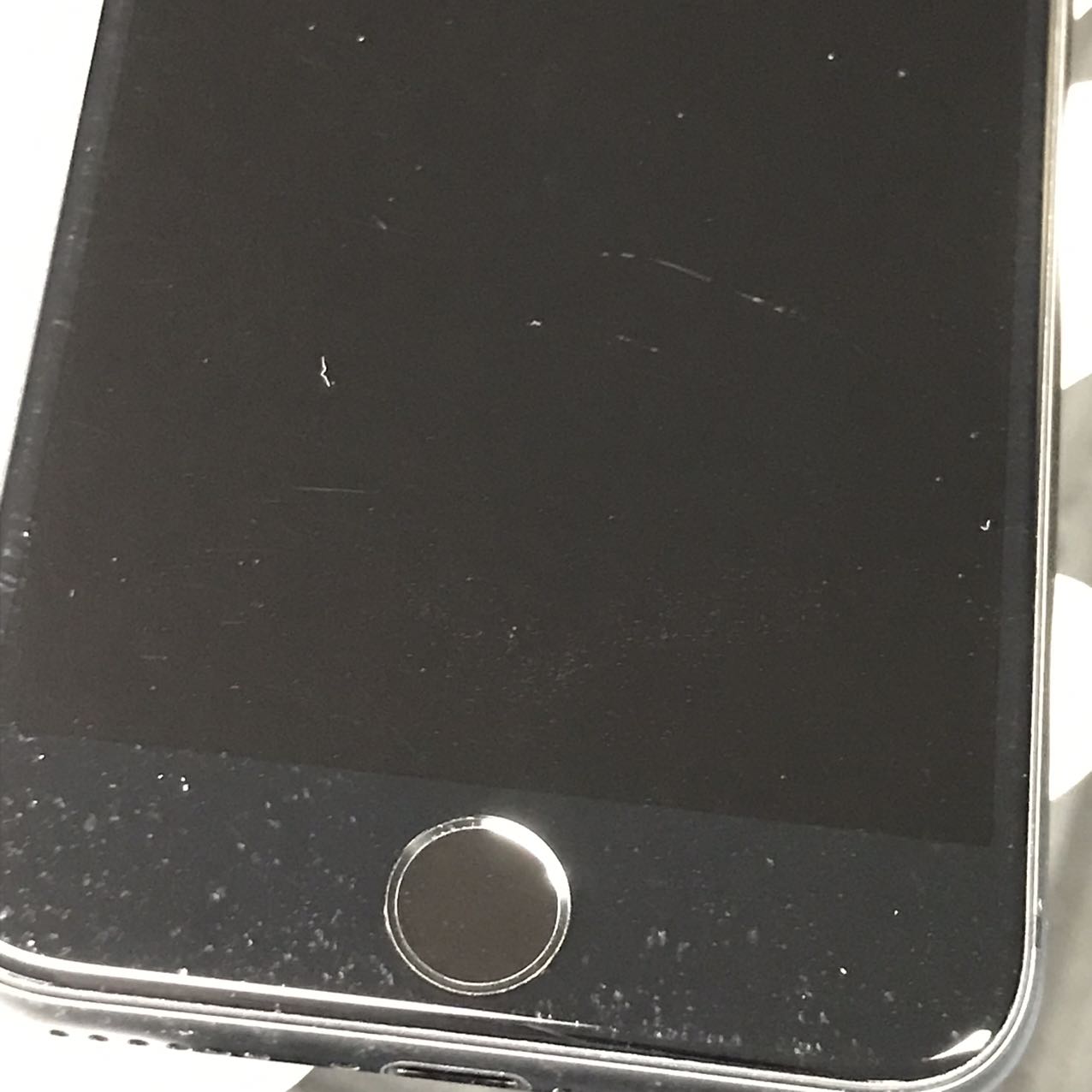 二手 J 级 iPhone 8 64GB 深空灰色 电池最大容量 81% SIM 解锁 无 SIM
