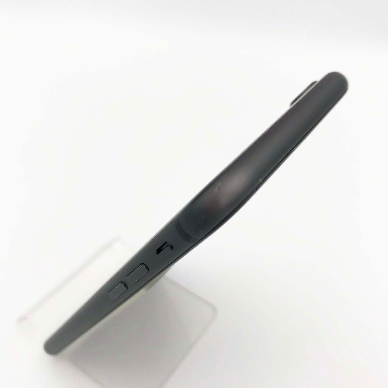 Used B rank iPhone 8 64GB Space Gray Battery max capacity 95% Docomo SIM lock