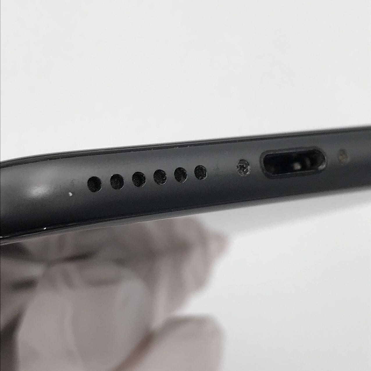 Used B rank iPhone 8 64GB Space Gray Battery max capacity 95% Docomo SIM lock