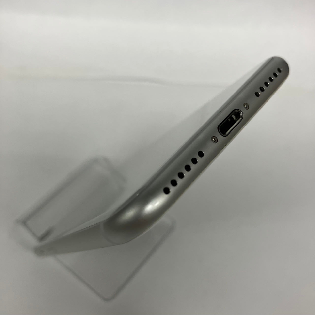 Used B rank iPhone 8 64GB Silver Battery maximum capacity 80% SIM unlocked SIM free MQ792J/A A1906