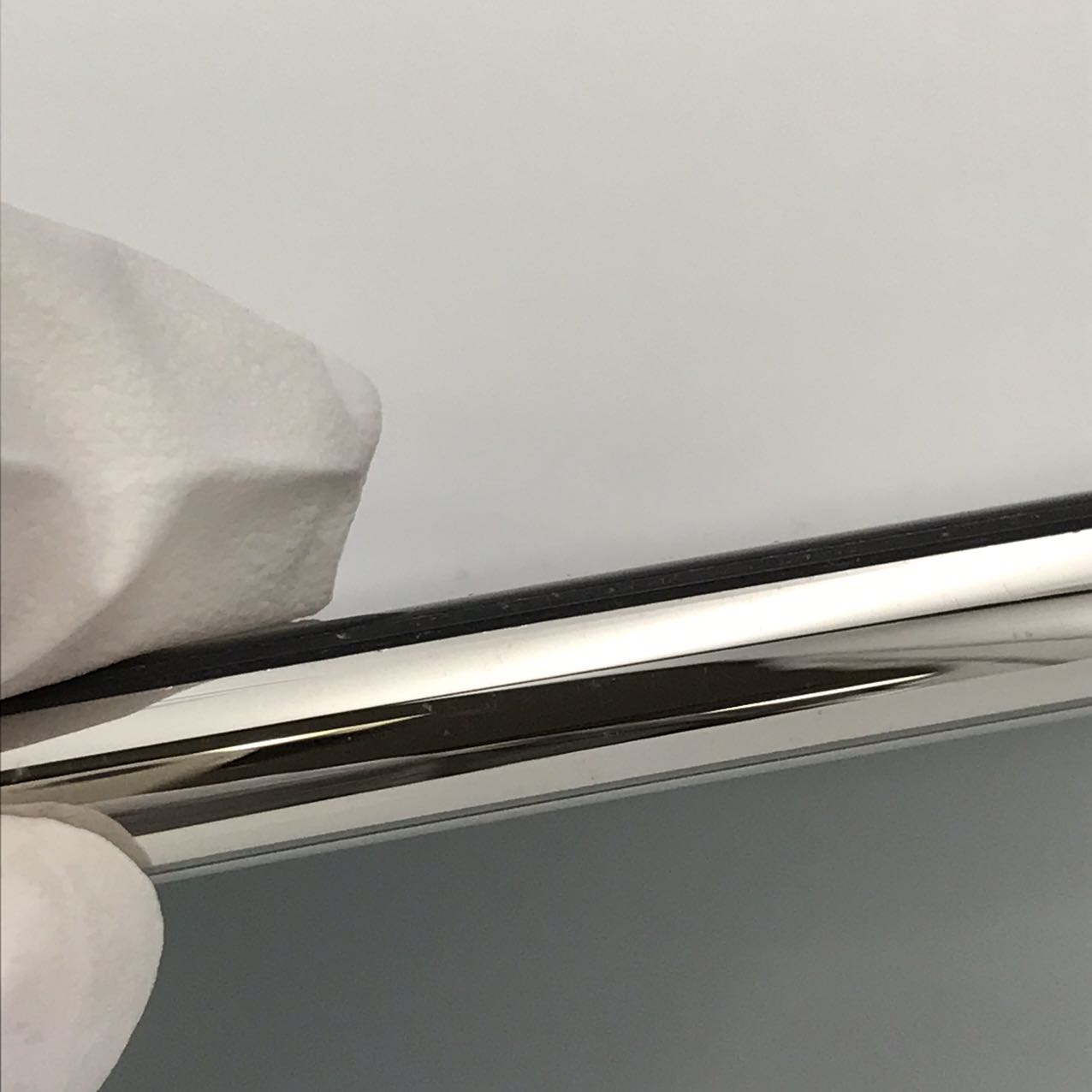 中古Jランク iPhone Xs 256GB シルバー バッテリー最大容量測定不能 SIMロック解除済 SIMフリー
