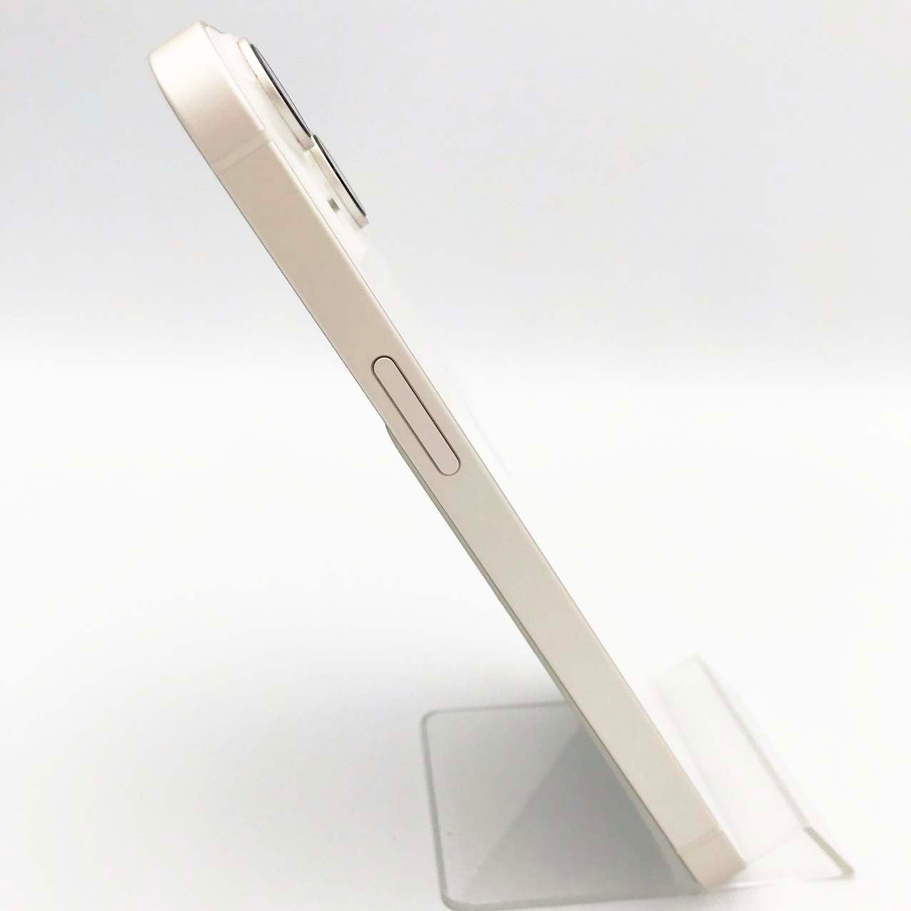 Used A-rank iPhone 14 256GB Starlight, maximum battery capacity 82%, SIM unlocked, SIM-free