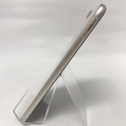 中古Cランク iPhone SE 第3世代 64GB スターライト バッテリー最大容量92% SIMロック解除済 SIMフリー MMYD3J/A A2782