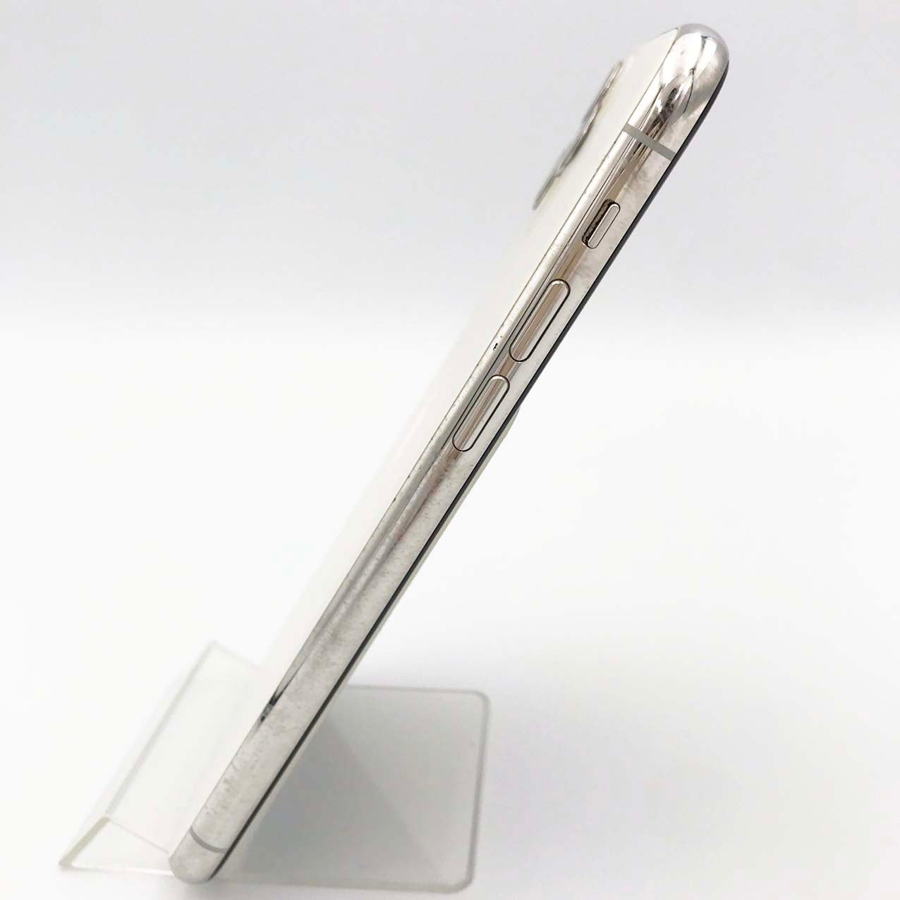 中古Cランク iPhone 11 Pro 256GB シルバー バッテリー最大容量83% SIMロック解除済 SIMフリー NW制限△