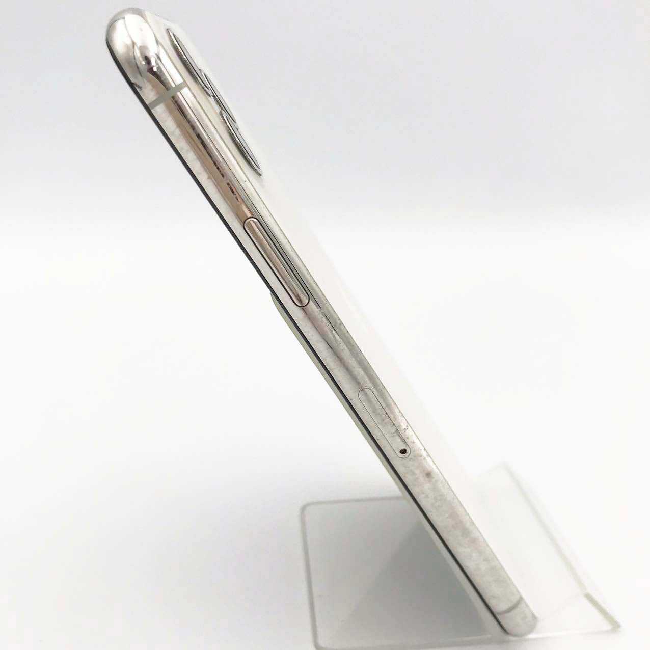 中古Cランク iPhone 11 Pro 256GB シルバー バッテリー最大容量83% SIMロック解除済 SIMフリー NW制限△