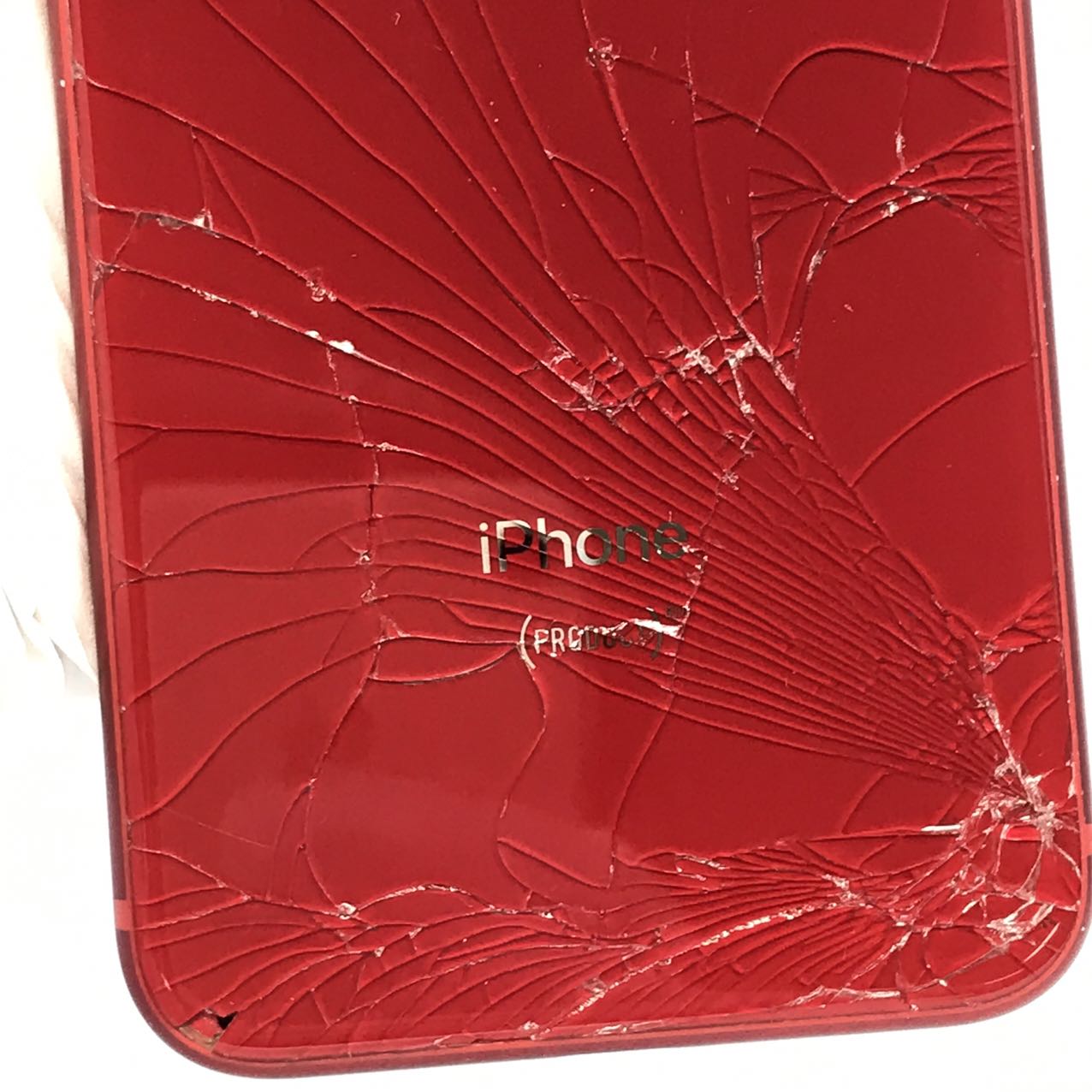 中古Jランク iPhone 8 256GB レッド バッテリー最大容量85% SIMロック解除済 SIMフリー