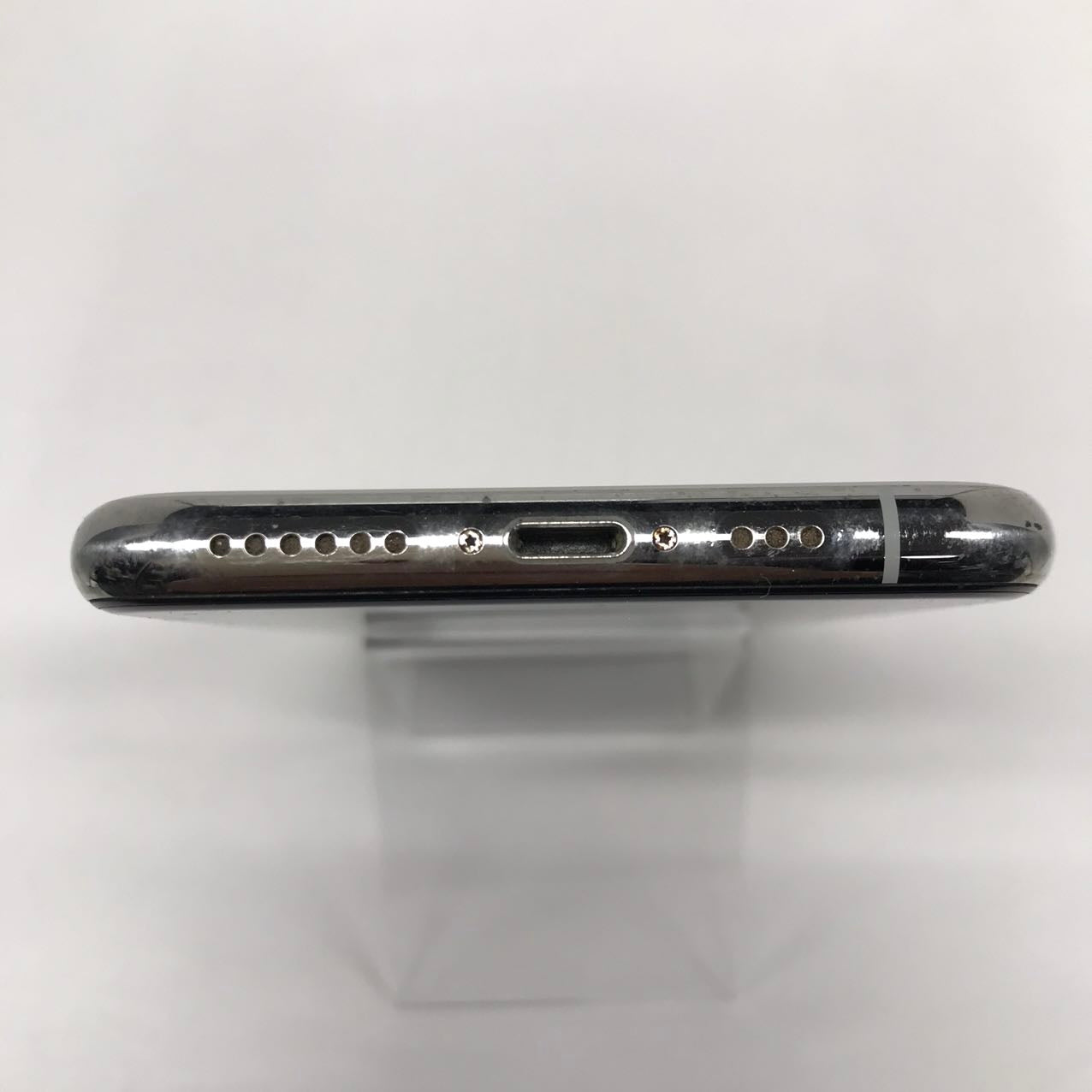 中古Cランク iPhone 11 Pro 256GB シルバー バッテリー最大容量77% SIMロック解除済 SIMフリー