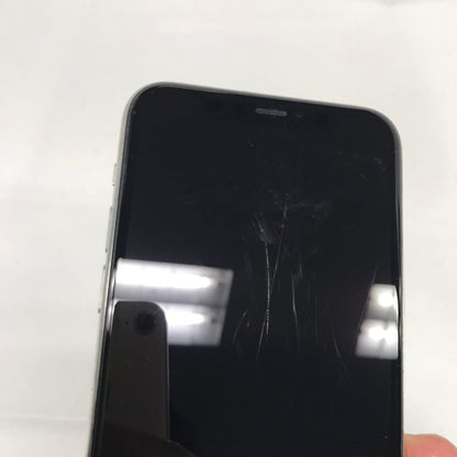 中古Cランク iPhone 11 Pro 256GB シルバー バッテリー最大容量77% SIMロック解除済 SIMフリー