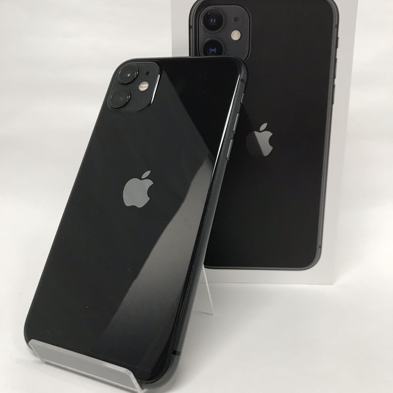 中古Cランク iPhone 11 128GB ブラック バッテリー最大容量82% SIMロック解除済 SIMフリー