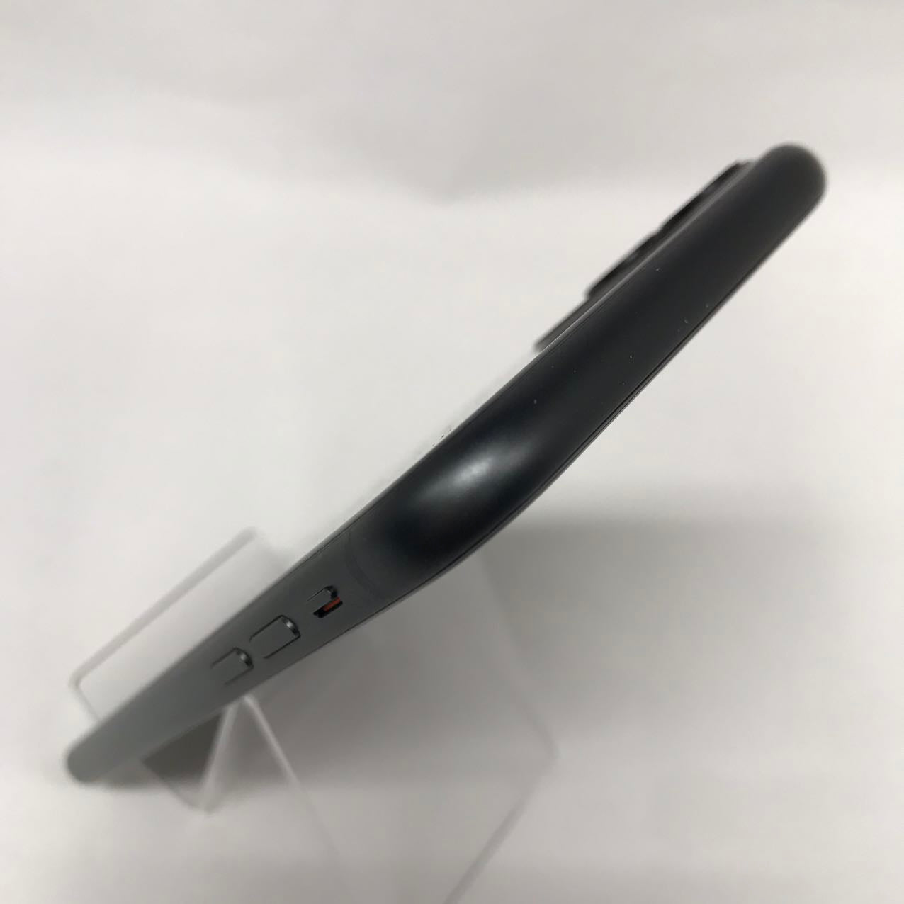 中古Cランク iPhone 11 128GB ブラック バッテリー最大容量82% SIMロック解除済 SIMフリー