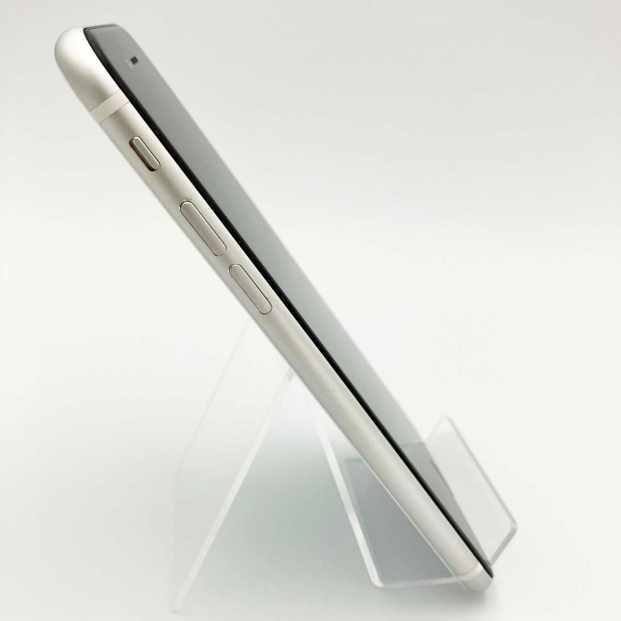 中古Cランク iPhone SE 第2世代 128GB ホワイト バッテリー最大容量84% SIMロック解除済 SIMフリー