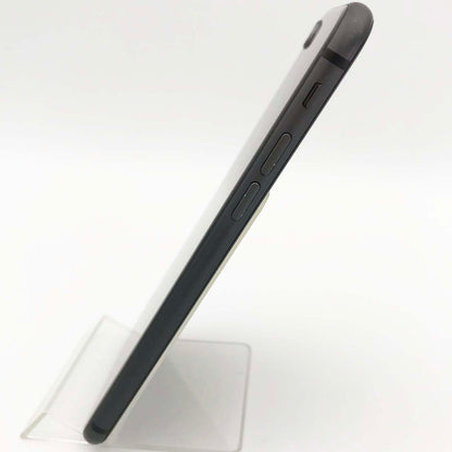 中古Bランク iPhone 8 64GB スペースグレイ バッテリー最大容量95% docomoSIMロック有