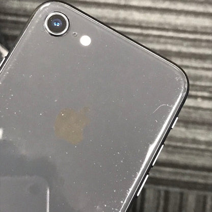 中古Cランク iPhone 8 64GB スペースグレイ バッテリー最大容量81% SIMロック解除済 SIMフリー