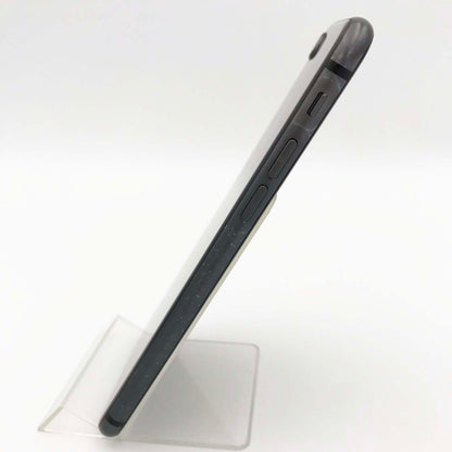 中古Cランク iPhone 8 64GB スペースグレイ バッテリー最大容量88% docomoSIMロック有