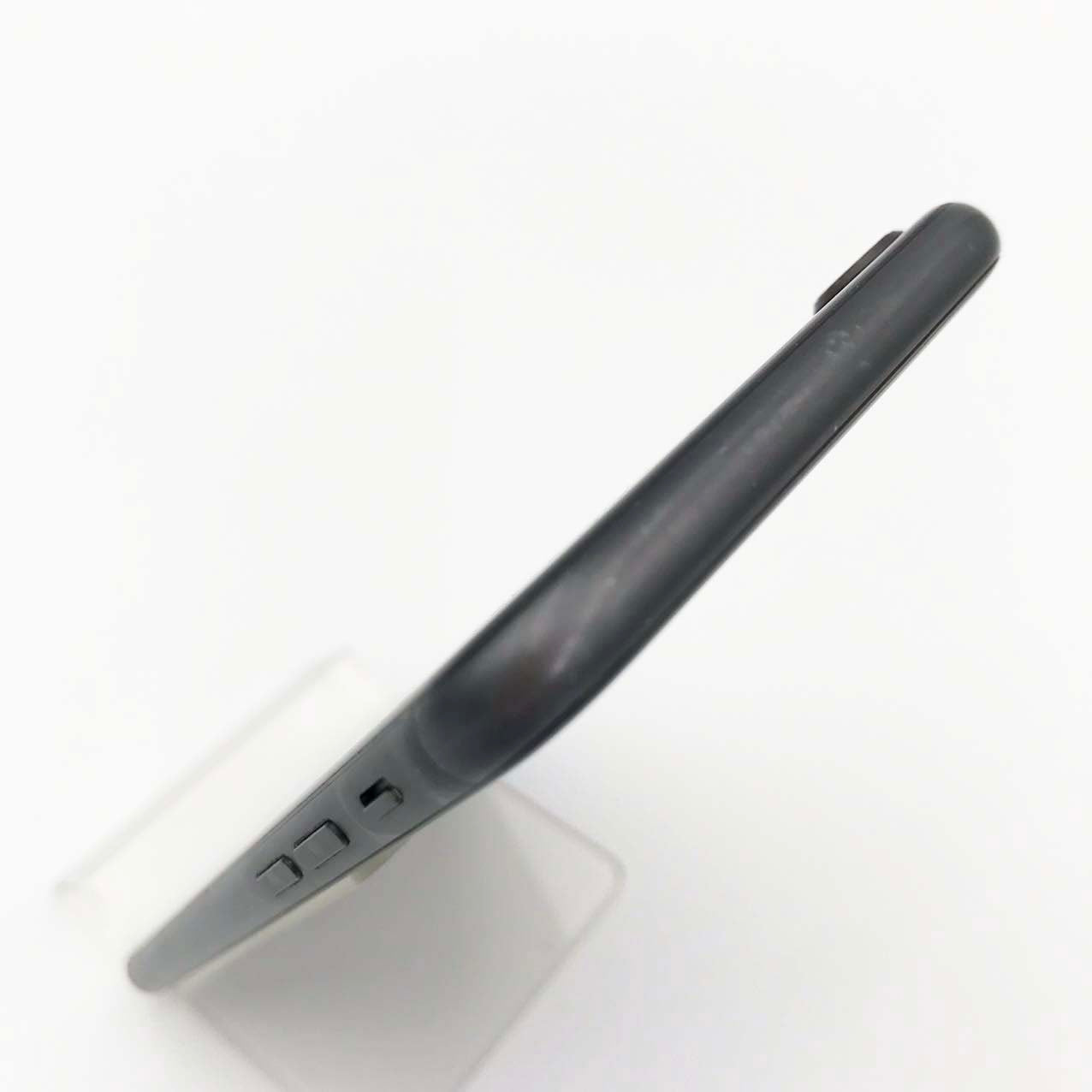 中古Cランク iPhone 8 64GB スペースグレイ バッテリー最大容量88% docomoSIMロック有