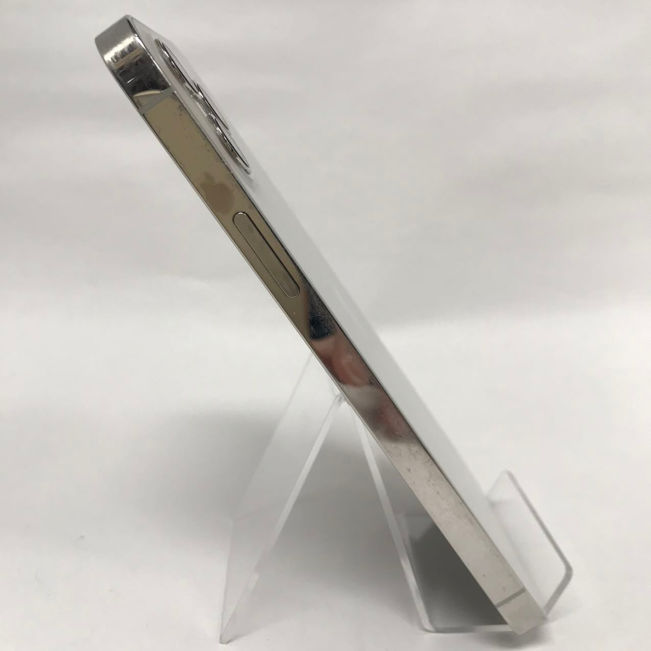 中古Cランク iPhone 12 Pro 256GB シルバー バッテリー最大容量76% SIMロック解除済 SIMフリー