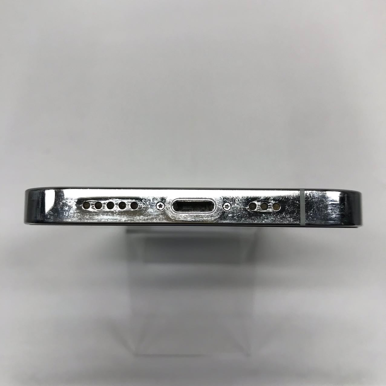 中古Cランク iPhone 12 Pro 256GB シルバー バッテリー最大容量76% SIMロック解除済 SIMフリー