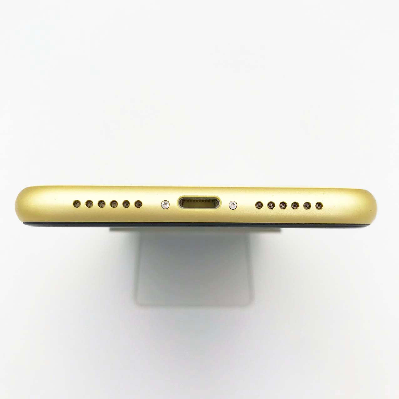 中古Cランク iPhone 11 128GB イエロー バッテリー最大容量79% SIMロック解除済 SIMフリー