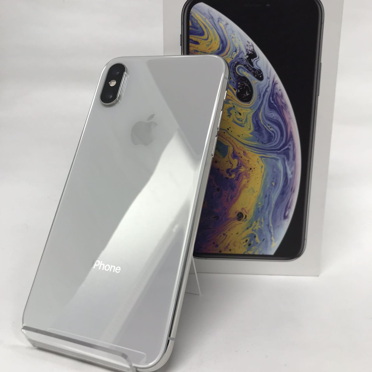 中古Cランク iPhone Xs 64GB シルバー バッテリー最大容量79% SIMロック解除済 SIMフリー