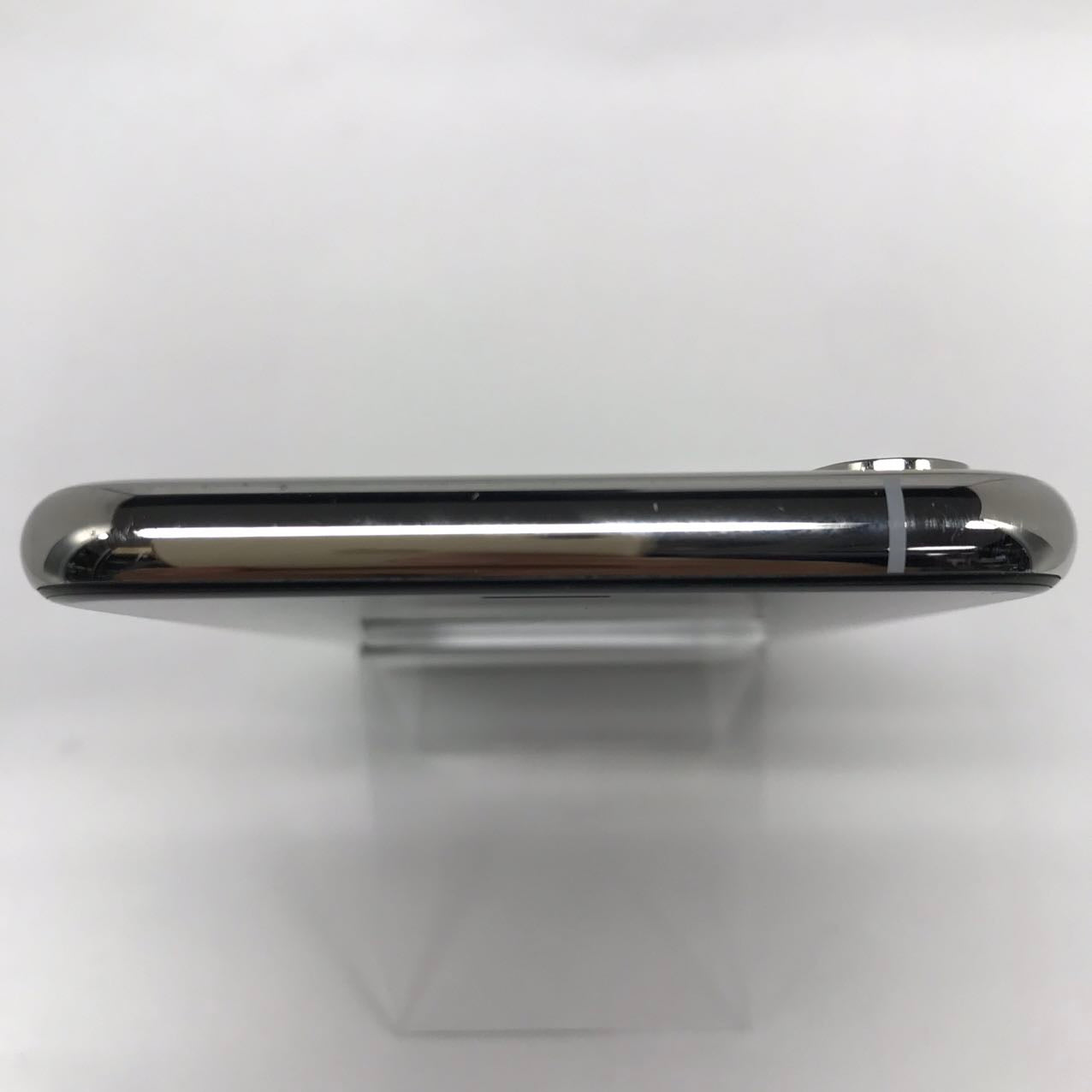 中古Cランク iPhone Xs 64GB シルバー バッテリー最大容量79% SIMロック解除済 SIMフリー