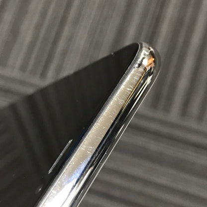 中古Cランク iPhone Xs 64GB シルバー バッテリー最大容量79% SIMロック解除済 SIMフリー