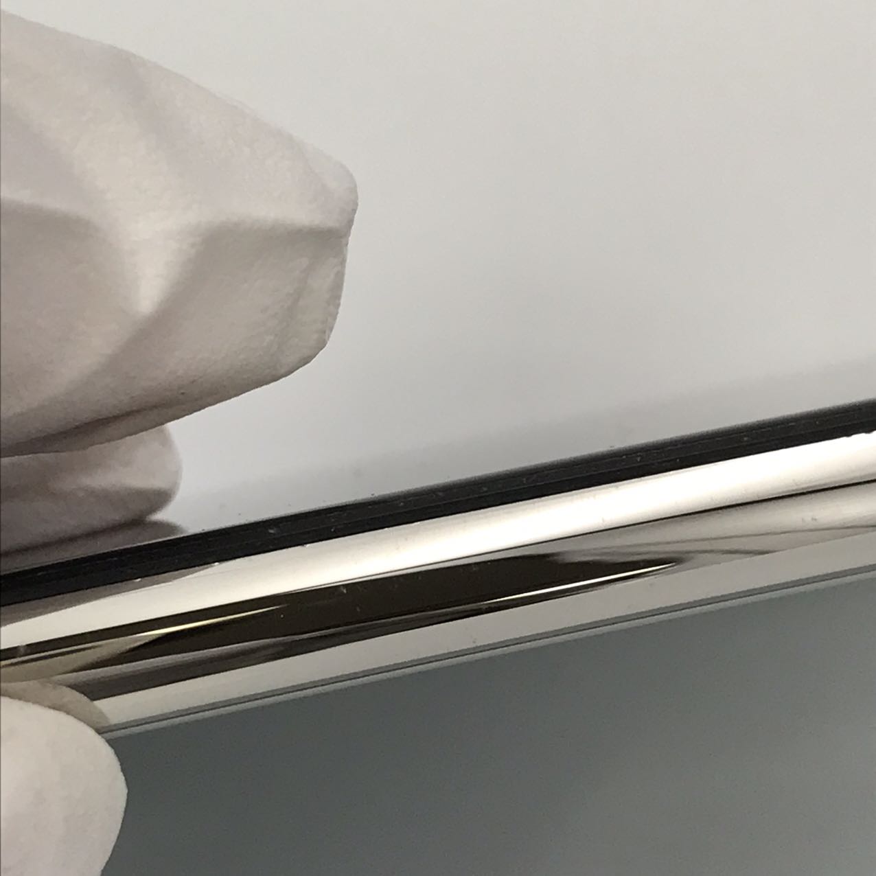 中古Jランク iPhone Xs 256GB シルバー バッテリー最大容量測定不能 SIMロック解除済 SIMフリー