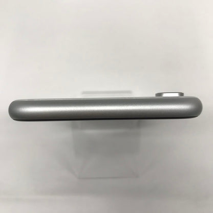 中古Bランク iPhone XR 128GB ホワイト バッテリー最大容量88% SIMロック解除済 SIMフリー MT0J2J/A A2106