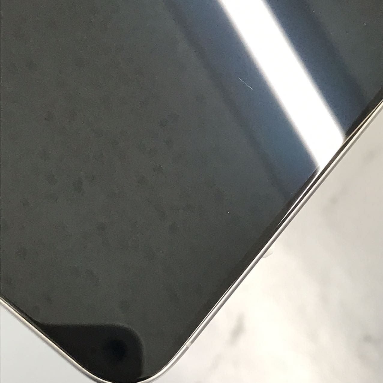 中古Cランク iPhone 15 Pro Max 256GB ホワイトチタニウム バッテリー最大容量100% SIMロック解除済 SIMフリー