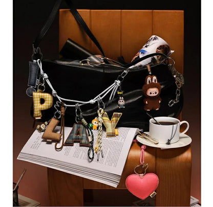 Labubu POP MART THE MONSTER PIN FOR LOVE シリーズ アルファベットペンダント(A-M) [アソート]